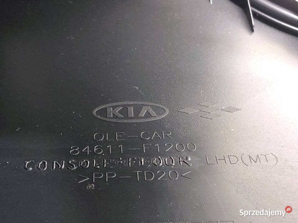 PODŁOKIETNIK KIA SPORTAGE IV SUV 84611F1200