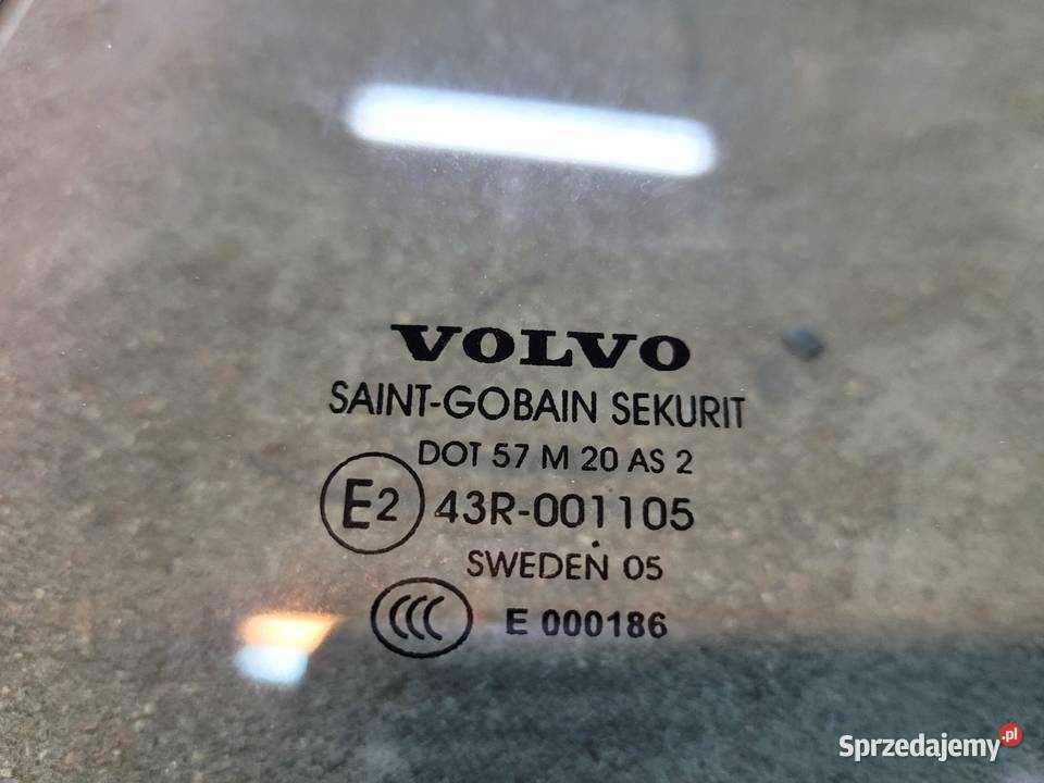 Volvo S60 szyba tylna lewa komplet Huta Dzierążyńska sprzedam