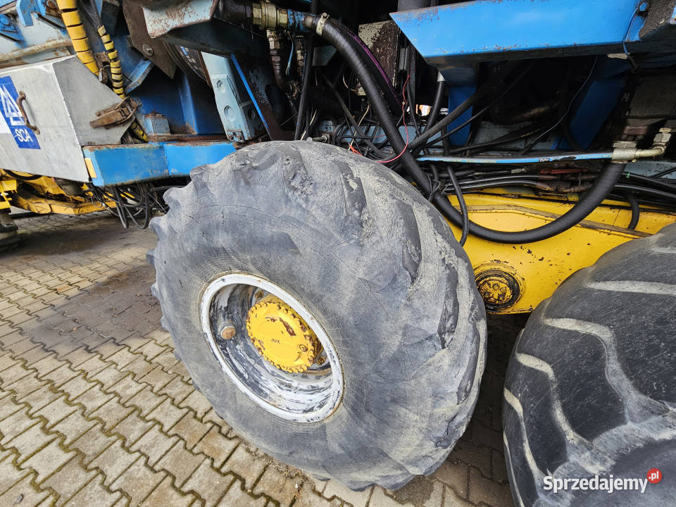 Rębak Bruks 1004 CT zabudowany na wozidle VOLVO