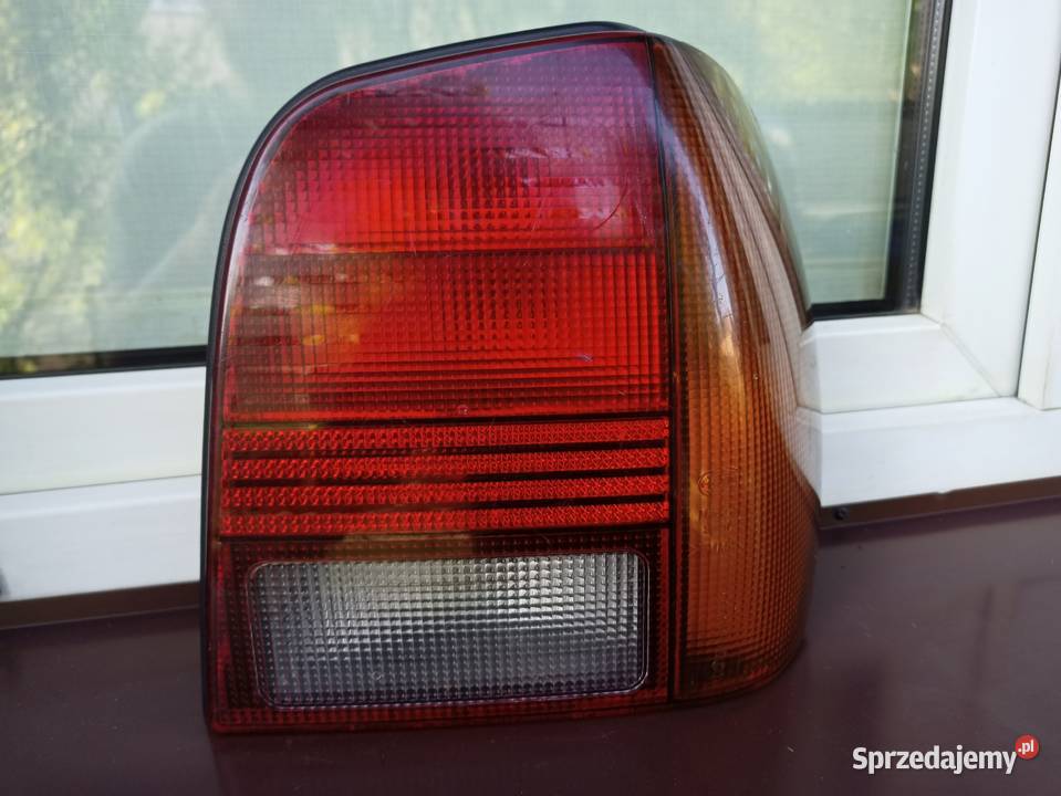 VW Polo III 3 6N lampa tył tylna prawa wkład Oświetlenie łódzkie Sieradz