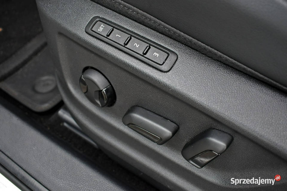 Cupra Ateca Bezwypadkowy Salon Polska Serwis ASO Łódź