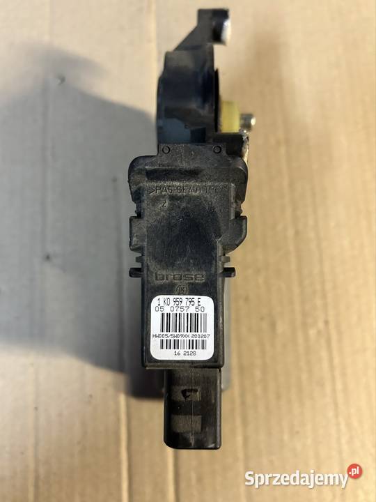 Silniczek moduł podnoszenia szyby lewy tyl golf Pozostałe Grudziądz