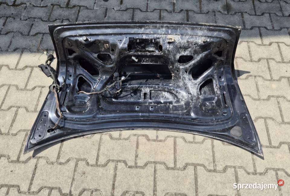 KLAPA BAGAŻNIKA TYŁ AUDI A4 B6 SEDAN LY9B CZARNA Działoszyce
