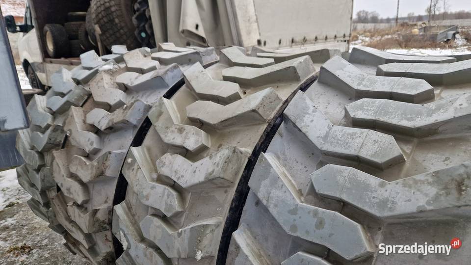 3854528 Camso 18PR Nowe Białe Podnośnik Koszowy nieuszkodzony Opony Nowe Miasto Lubawskie