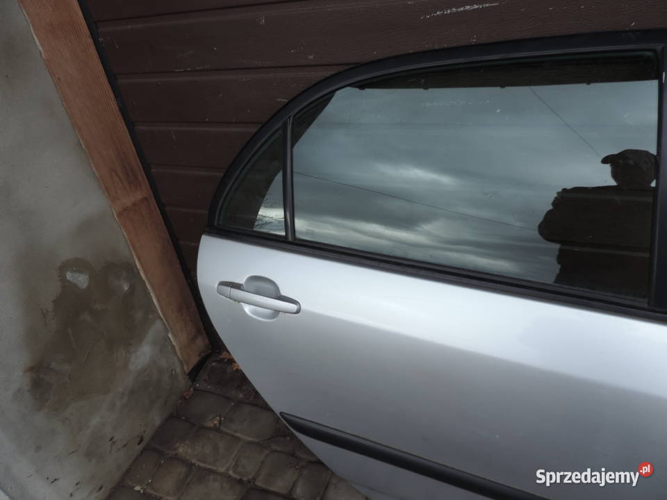 TOYOTA COROLLA E12 SEDAN DRZWI PRAWY TYŁ 199 osobowe Nowy Sącz