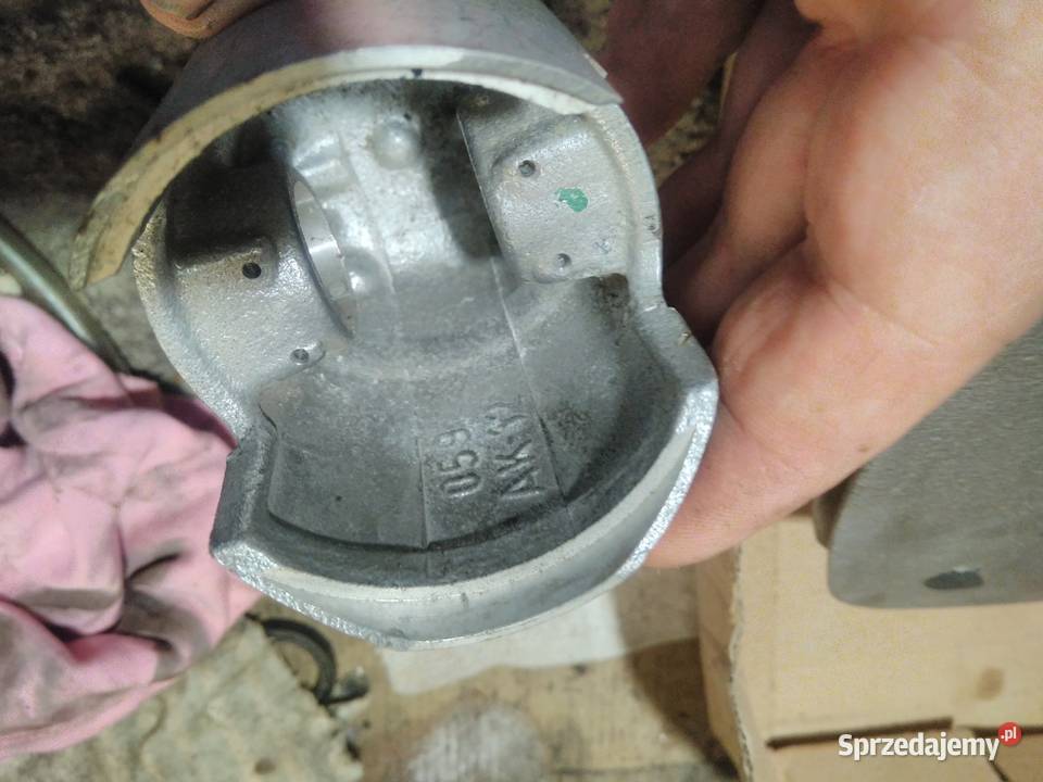 WSK 175 nowy cylinder z tłokiem ZMD Silniki i osprzęt wielkopolskie