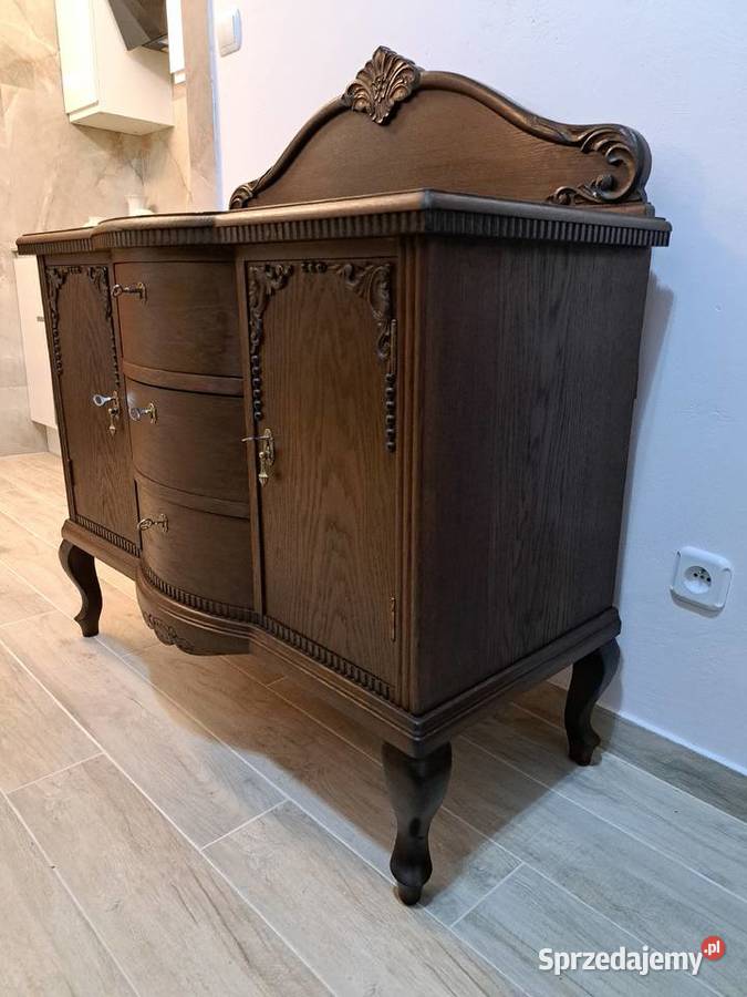 Śliczna komoda ludwikowska z koroną Meble