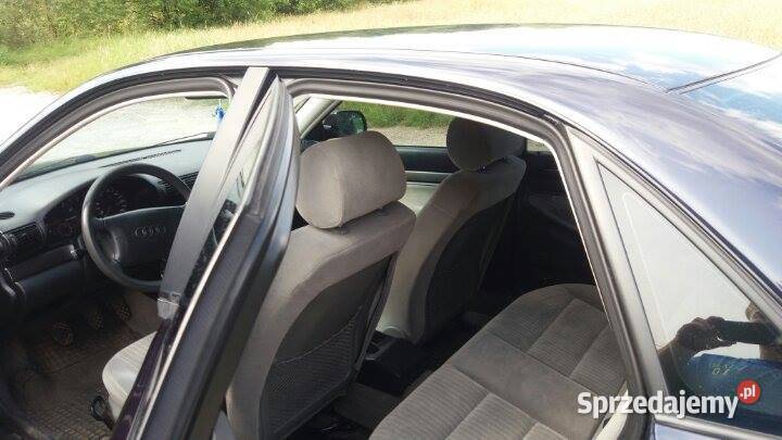 Audi A4 B5 uszkodzone 125KM Iłża sprzedam