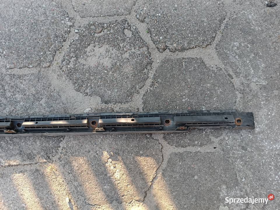 Stelaż listwy progowej lewy Audi A1 8X 8x0854535 Turek