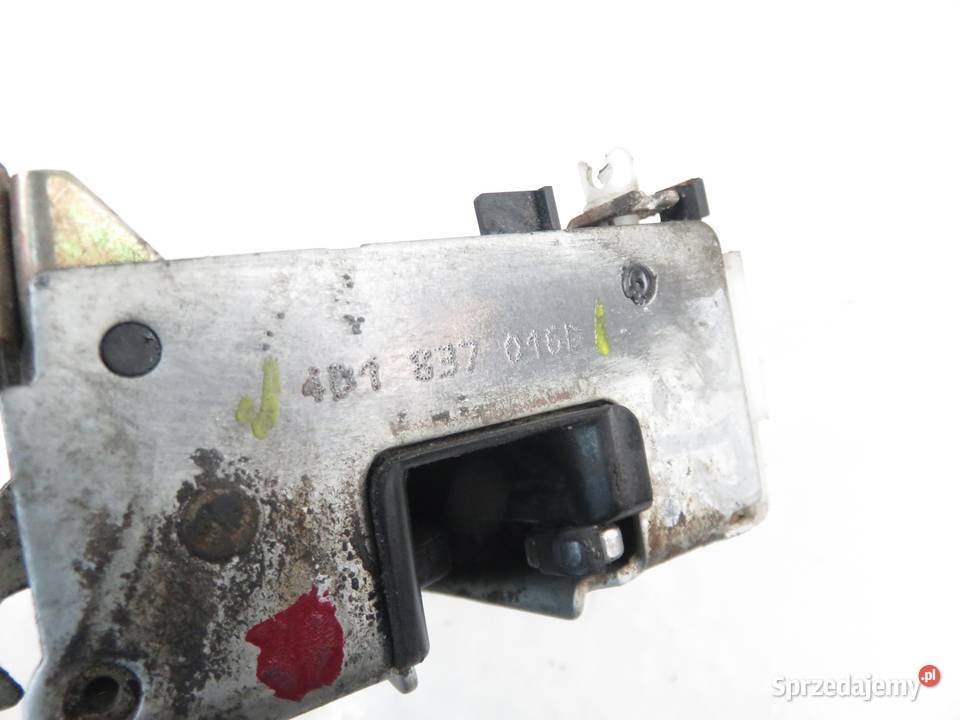 ZAMEK PRAWY PRZEDNI AUDI A4 B5 4D1837016D sprzedam