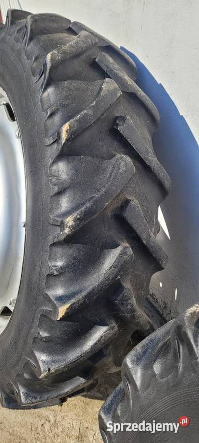 Opony z felgami Ursus 3512 124 R32 Stomil