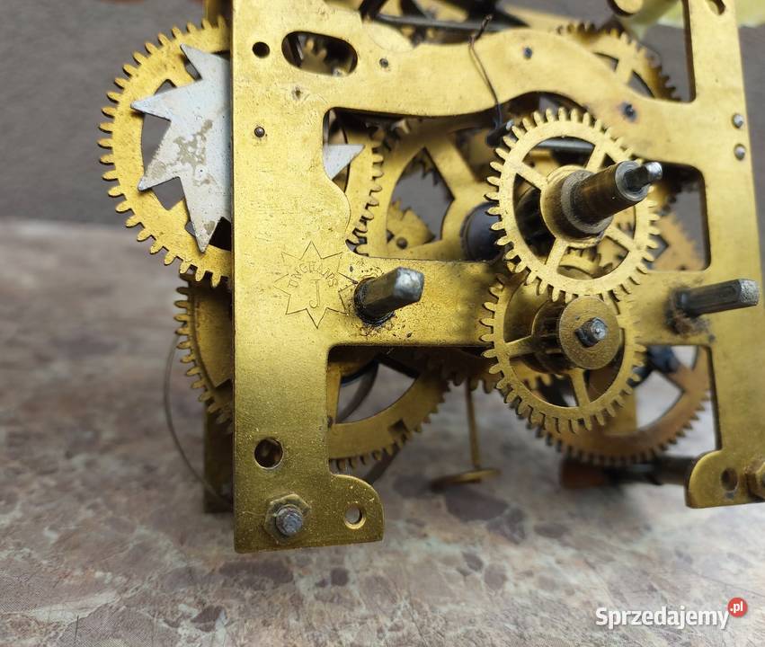 654 Mechanizm starego zegara ściennego Junghans Tczew