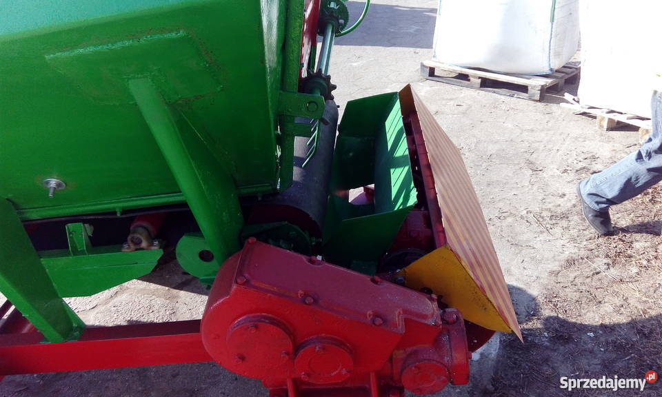 Rozsiewacz wapna RCW Piast kujawsko-pomorskie