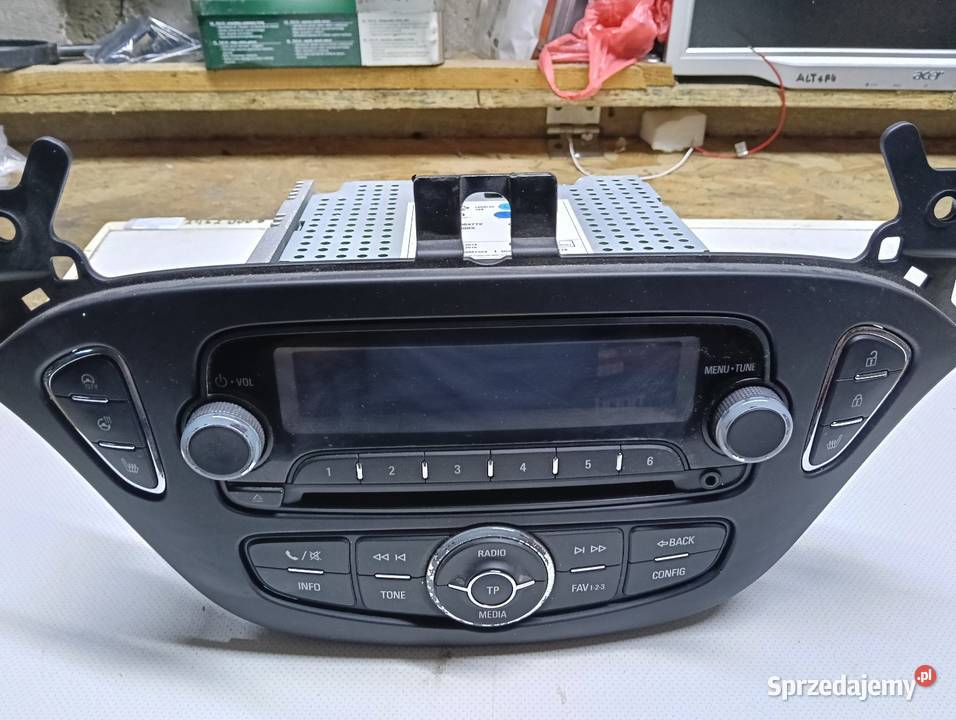 Radioodtwarzacz Opel Corsa E