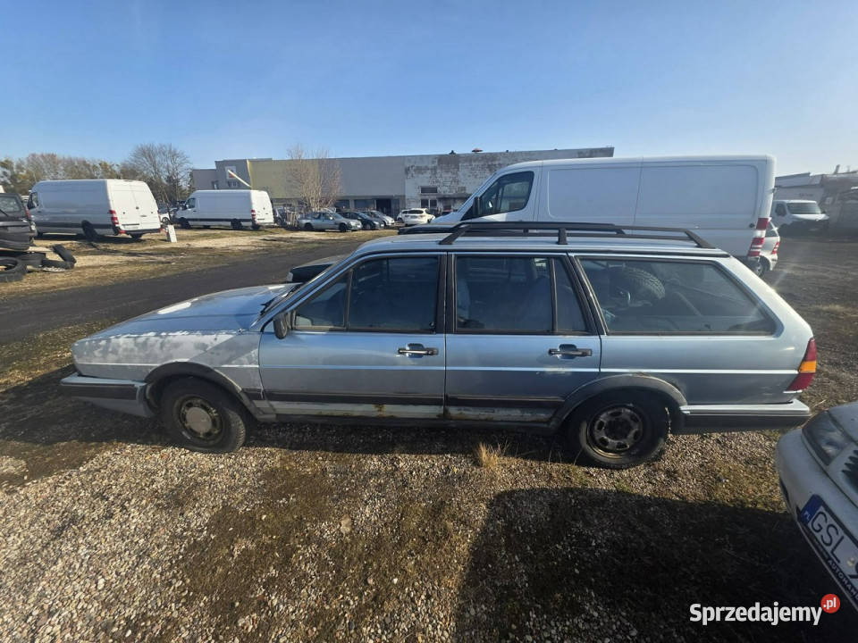 Volkswagen Passat 18 Benzyna 82 Variant Trophy