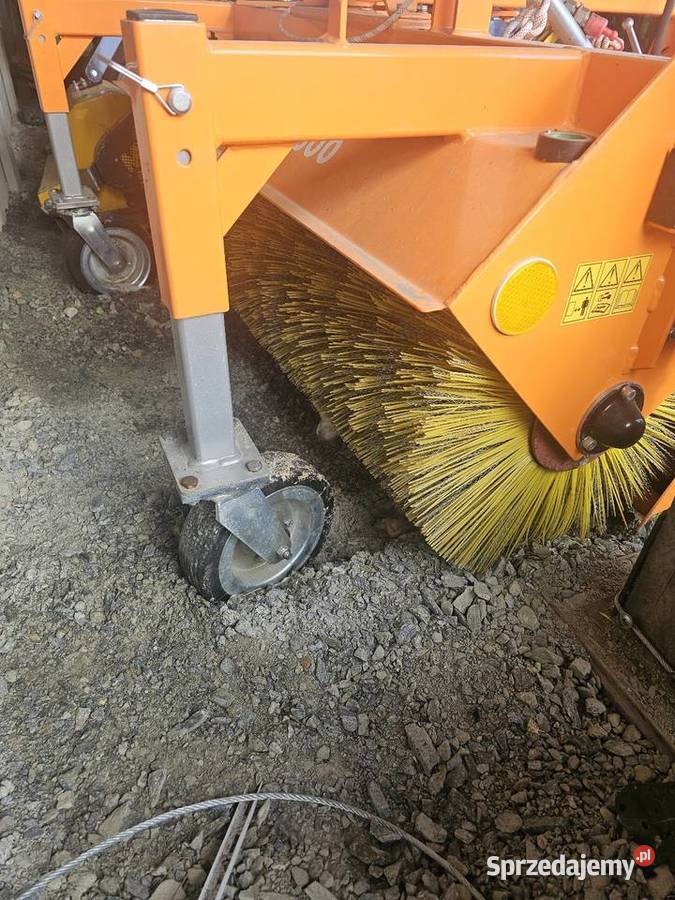 Zamiatarka komunalna 160 nieuszkodzony dolnośląskie Sosnowa