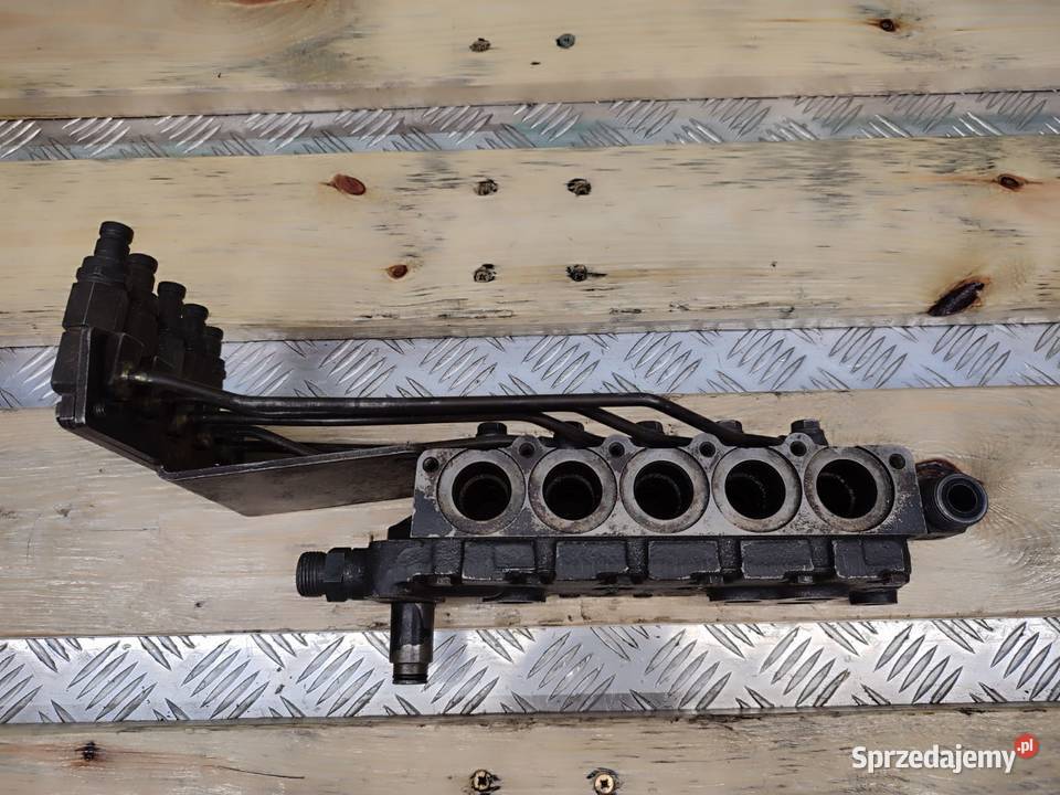 Rozdzielacz hydrauliczny 2134550 CNH Pozostałe Wilkowo