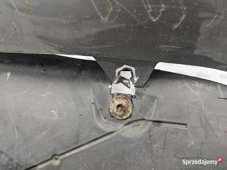 TRANSIT CUSTOM 15r zderzak przód osobowe Kielce