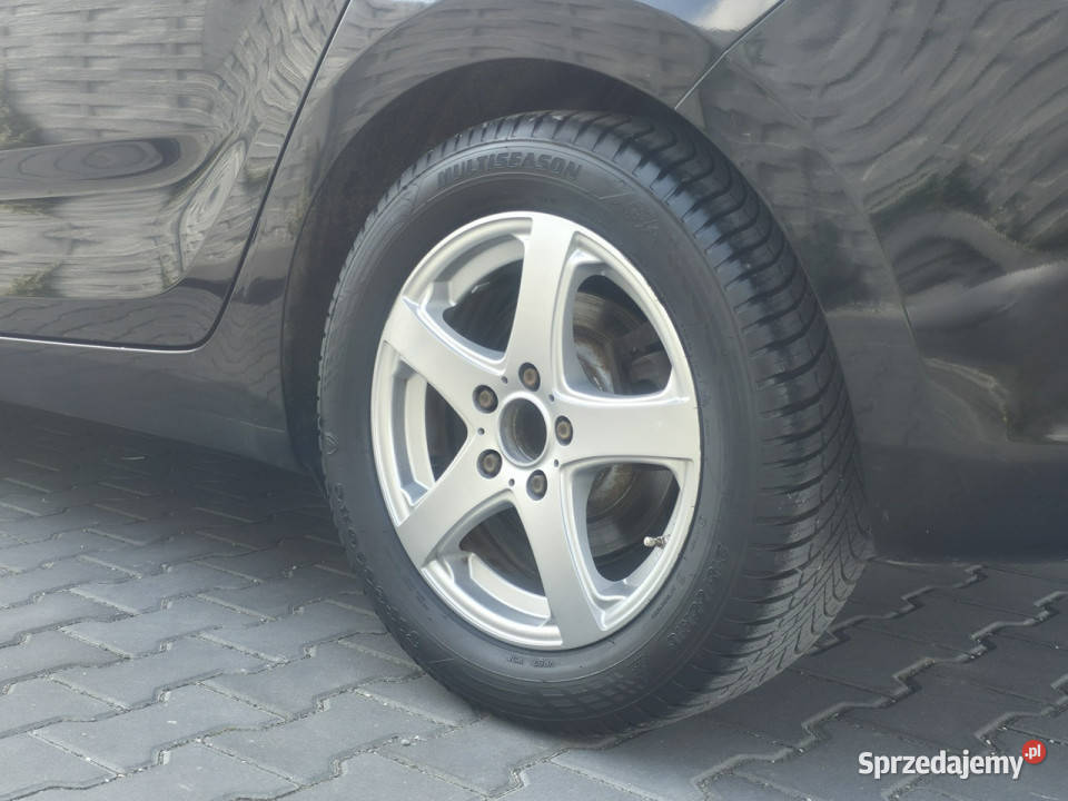 Kia Carens 16 Benzyna Serwisowany Gwarancja Piekoszów