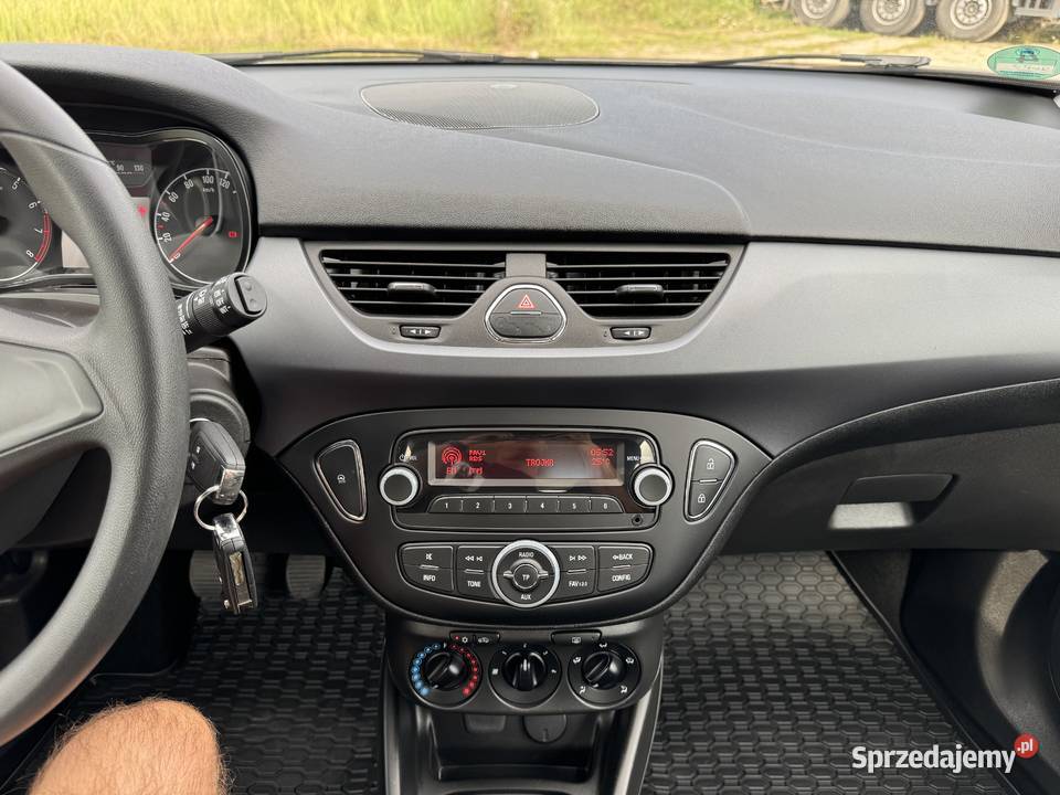 Opel Corsa 12 BENZYNA Klimatyzacja Ledy Mały