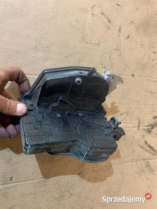 Zamek drzwi lewy tył bmw 7 e65 e66 Karoseria Szczecin