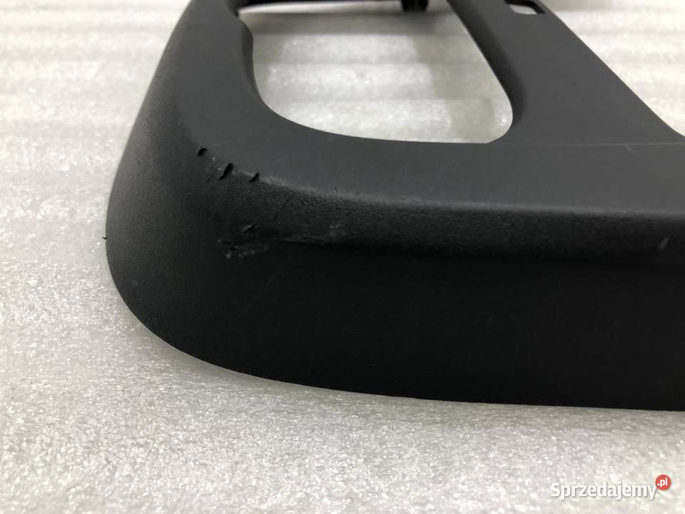 PANEL RAMKA KONSOLI 682602348R DACIA DUSTER I sprzedam