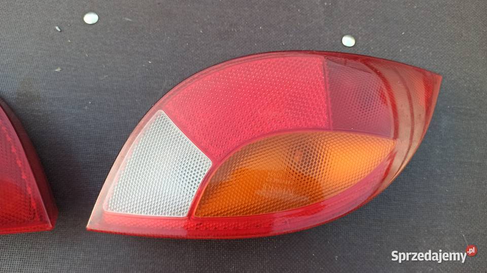 Lampa klapy lewy prawy tył FORD KA tylna