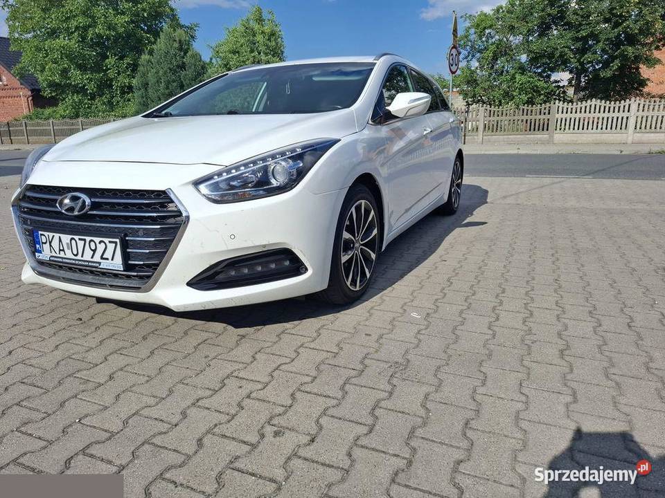 Hyundai i40 Kombi 17 CRDi DCT Premium 141 2015r Godziesze Wielkie