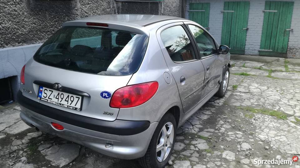 Peugeot 206 uszkodzony