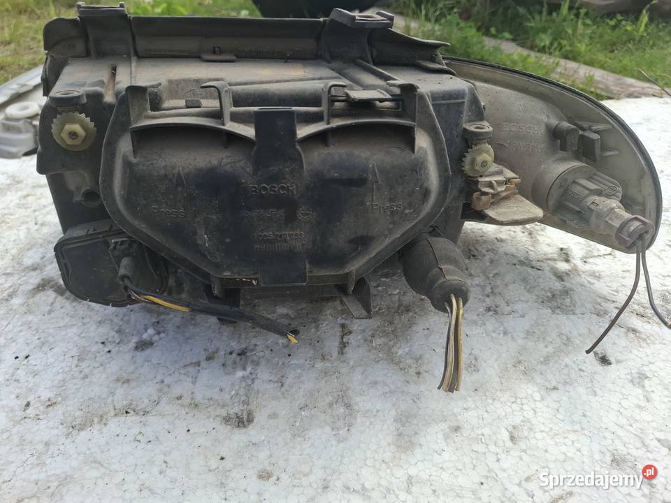 Lampa Prawa Przód Audi A4 B5 Bosch sprzedam
