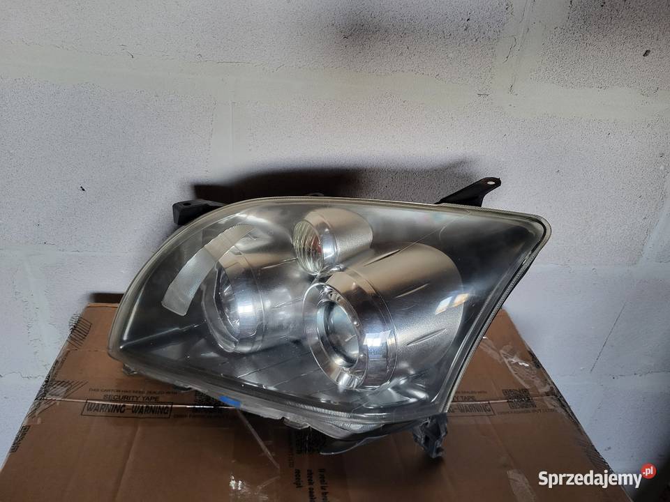 Lampa lewa przód xenon toyota Avensis t25 lift Oświetlenie Pułtusk