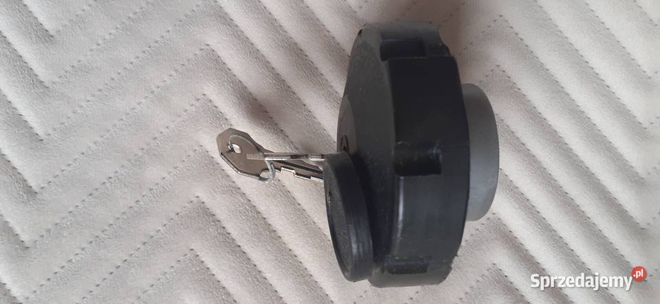 korek wlewu paliwa fiat 126p