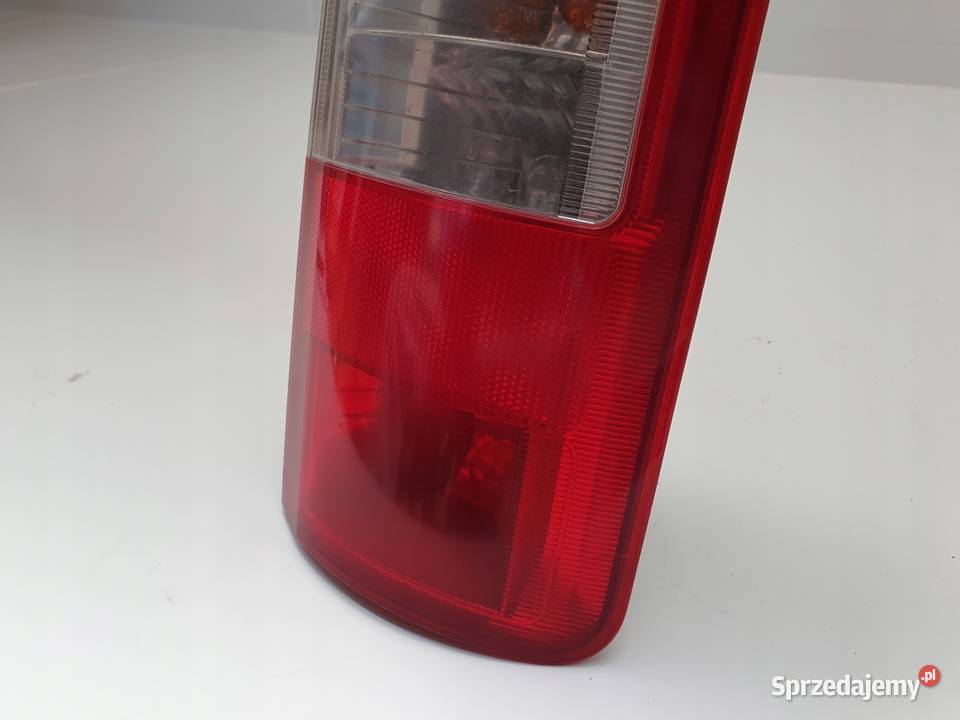 LAMPA PRAWA Ford Transit Connect I 0213r TYLNA Rudka