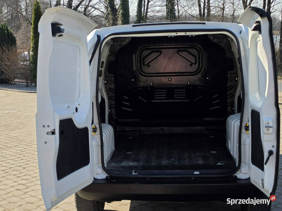 Fiat Fiorino 13 JTD 80 Salon Iwłaściciel centralny zamek Skępe