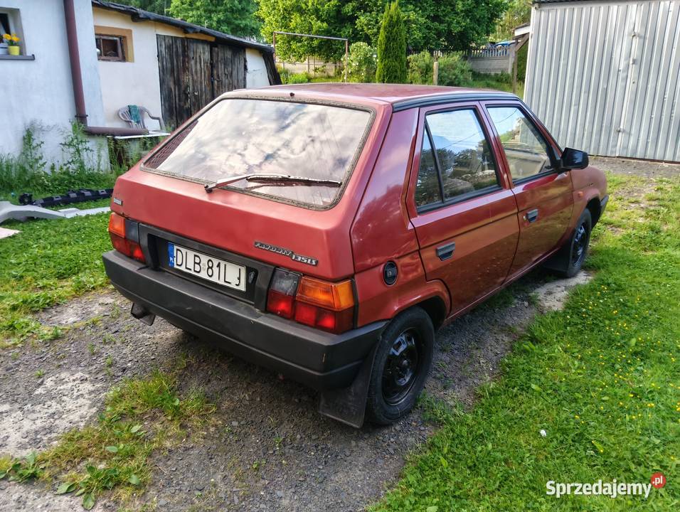 Skoda Favorit 13 benzyna jeździ i hamuje czerwony Gryfów Śląski