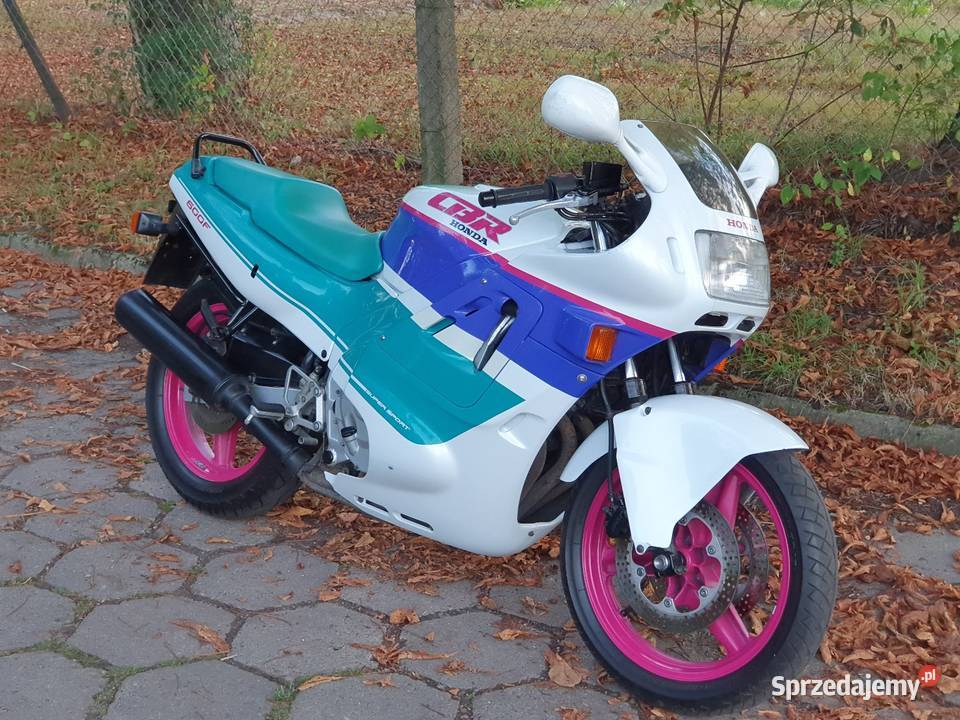 Honda CBR 600 F1 Benetton Rok produkcji 1988 Łowicz sprzedam