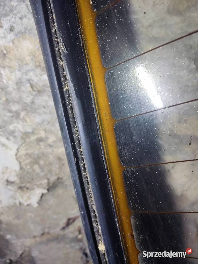 SKODA 105 SZYBA TYLNA Z USZCZELKA dolnośląskie Legnica sprzedam