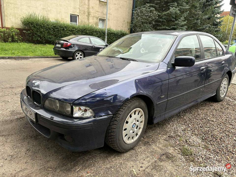 BMW E39 25 benzyna 1997r uszkodzony Seria 5