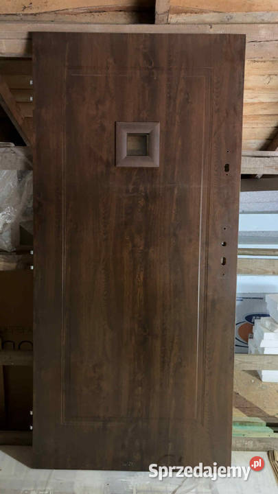 Drzwi na budowę Goliszew