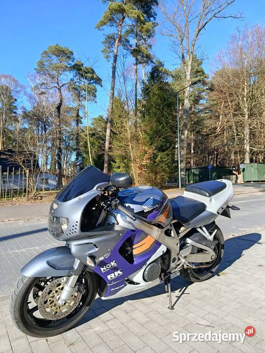 Honda CBR 900 rr