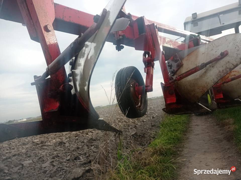 Pług 5 skibowy Unia Grudziądz Tur nieuszkodzony Tykadłów sprzedam