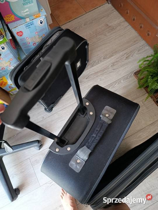 walizka czarna duża pilna sprzedaż wielkopolskie Poznań