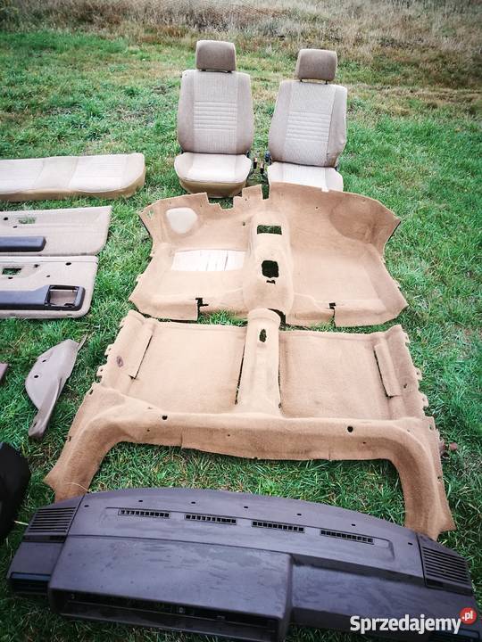 Brązowe wnętrze golf mk 2 3d fotele półskóry