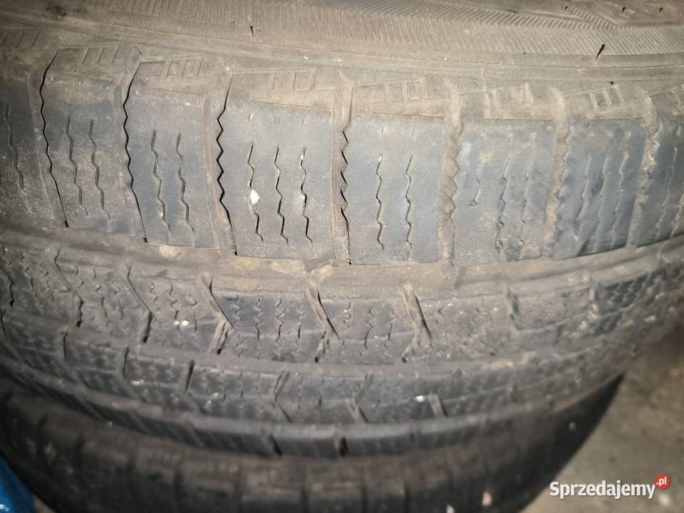 2 zimowe 22565R16C