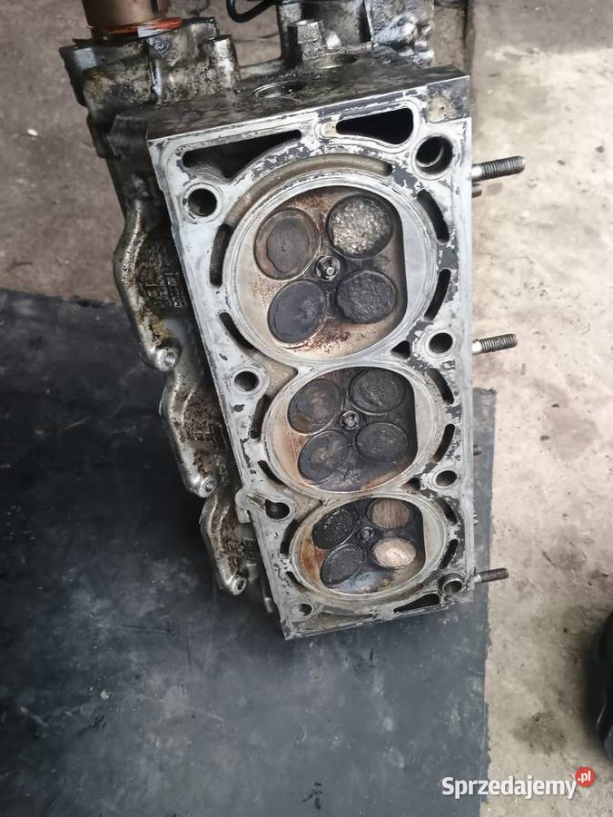 Głowica lewa Opel 32 Vectra C Signum Omega Głowice cylindrów Wola Siennicka