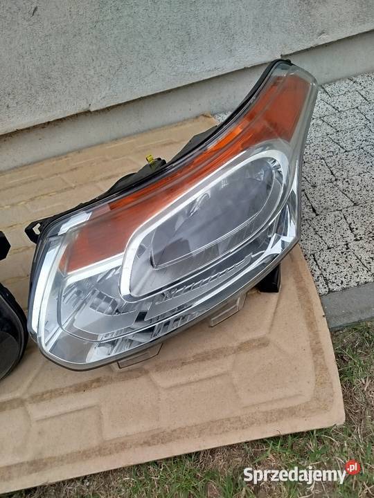 Lampa prawa lewa przód komplet lamp Citroen C3 osobowe Sokołów Podlaski