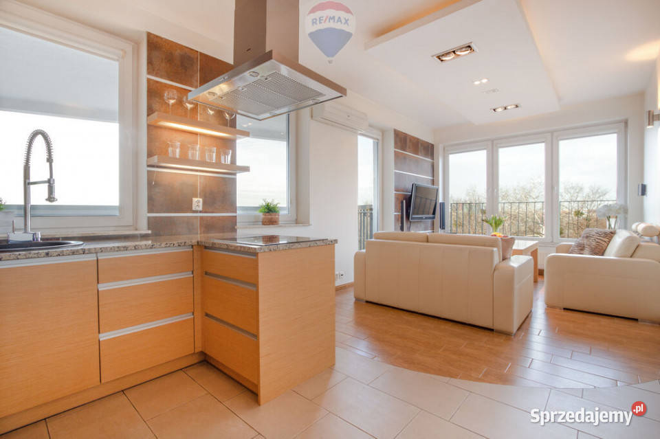 KLIMATYZOWANY APARTAMENT BASEN WIDOK NA WARTĘ Piętro 4 Poznań