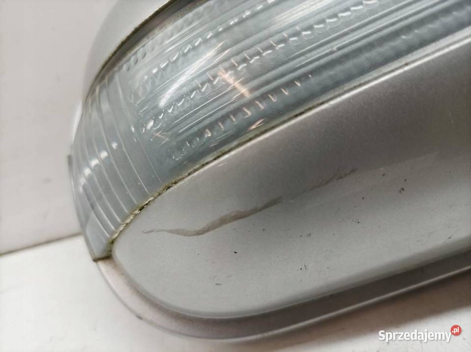 LUSTERKO PRAWE 13PIN EUROPA 254018 MercedesBenz sprzedam