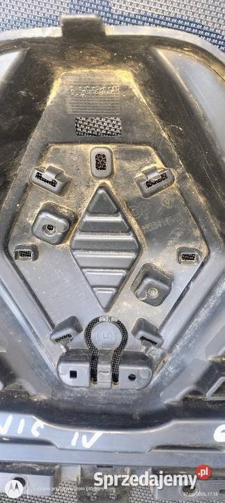 622561964 R grill atrapa zderzaka przód Renault Lubin