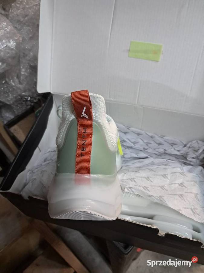 Buty meskie Tenth 40 42 inna